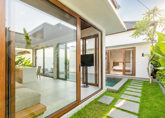 J4 Villa